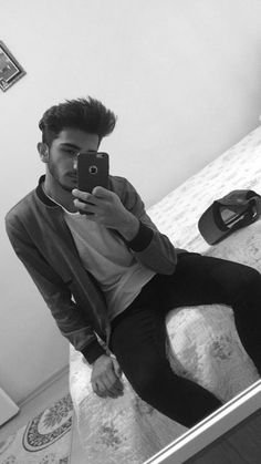 Ezequiel M.
